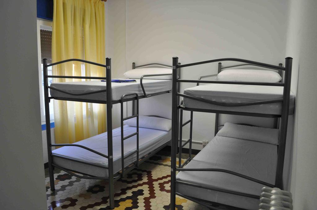Albergue Internacional De Teruel City Backpackers Bilik gambar